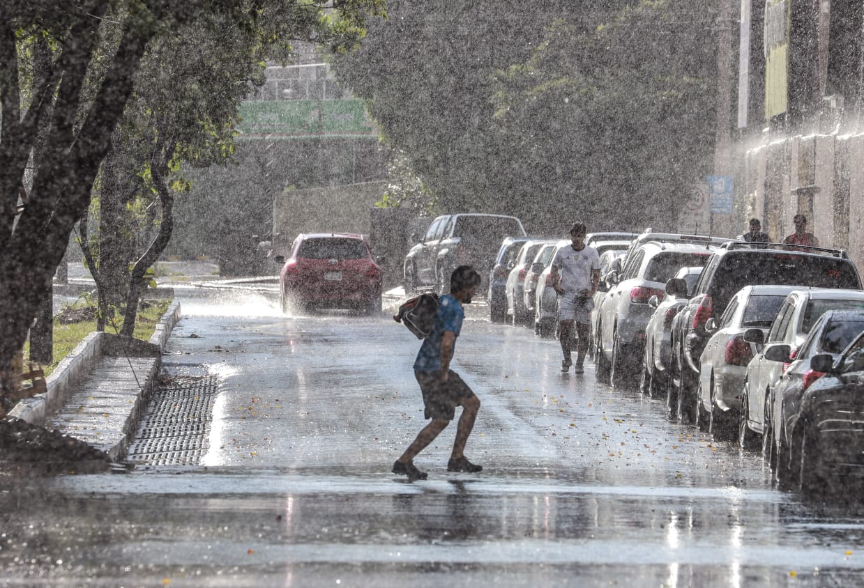 Meteorología alerta por tormentas que ingresarán al país y se extenderán hasta el sábado